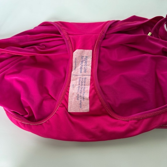 Apt. 9 Fuchsia Swim Skirt size 8. New with tags - Picture 6 of 7